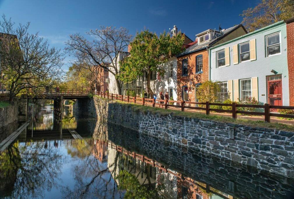 Glover Park/Georgetown Oasis With Parking Washington Exterior foto